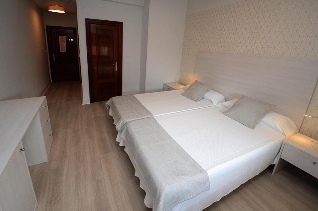 Hostal Vista Alegre Castro Urdiales Dış mekan fotoğraf