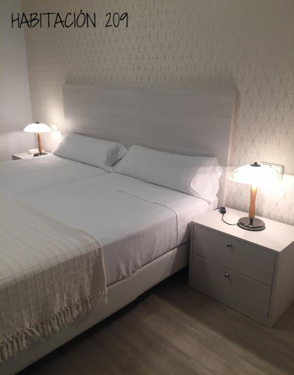 Hostal Vista Alegre Castro Urdiales Dış mekan fotoğraf
