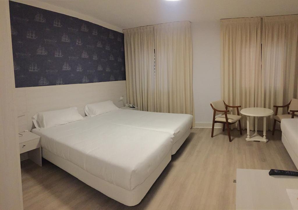 Hostal Vista Alegre Castro Urdiales Dış mekan fotoğraf